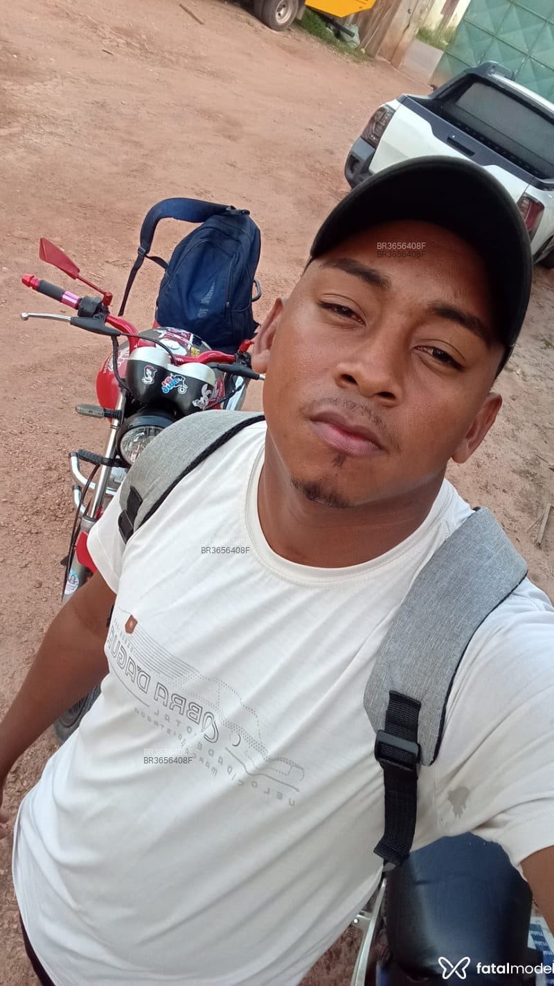 Acompanhante Trindade - Feed