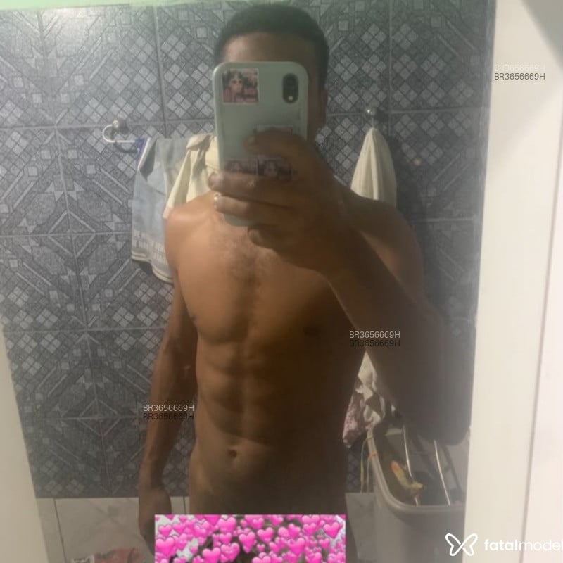 Acompanhante Pedro - Feed