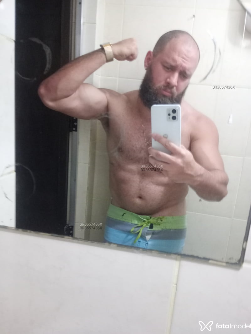 Acompanhante Henrique Freire - Feed
