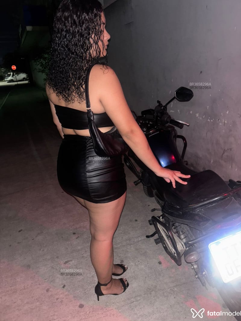 Acompanhante Aninha - Feed