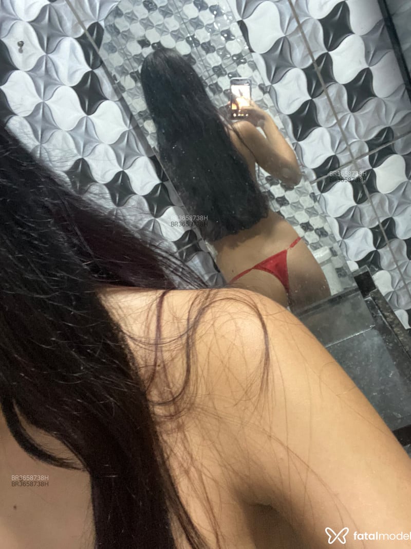 Acompanhante Elisinha - Feed