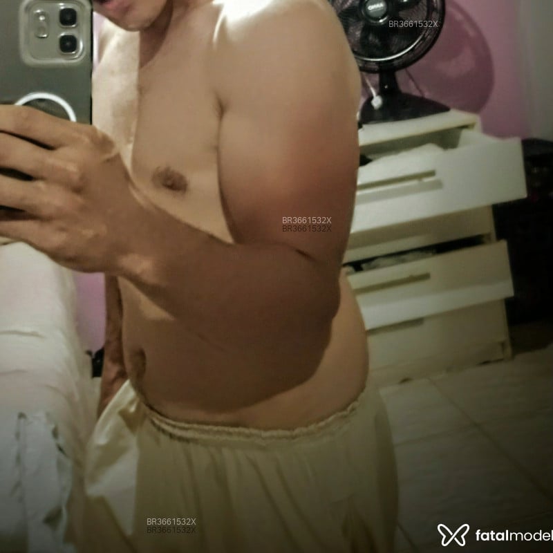Acompanhante Rodrigo - Feed