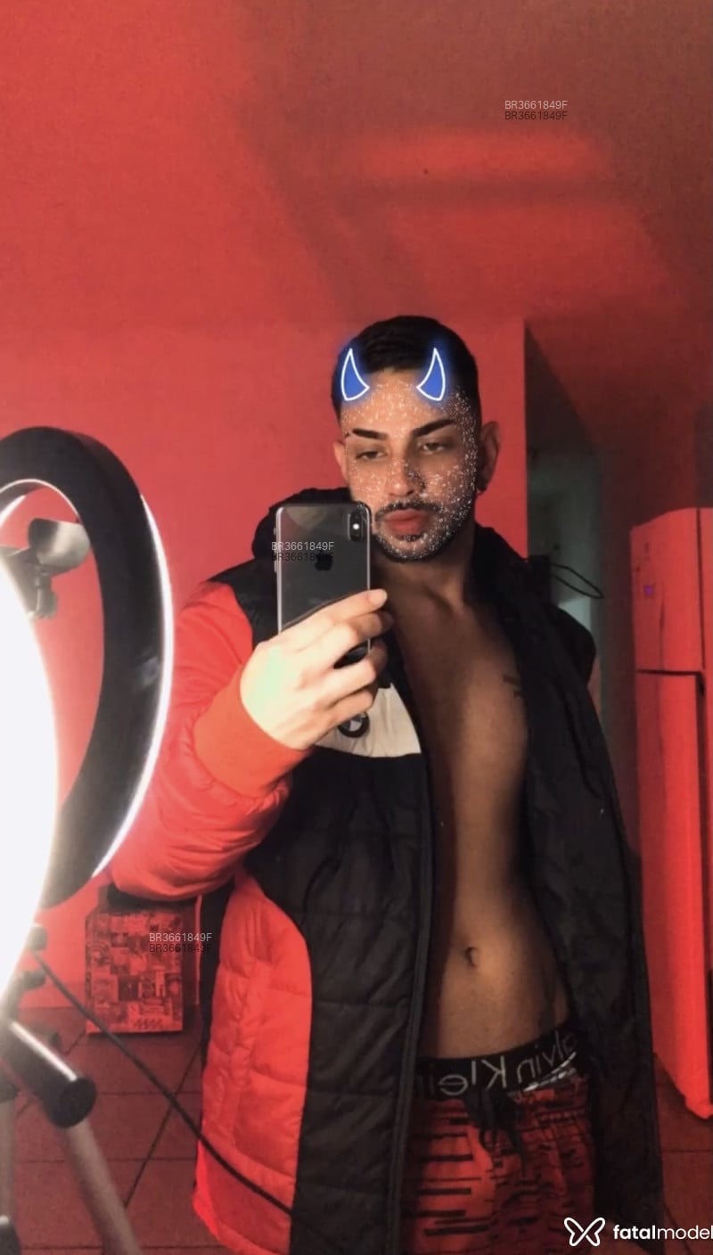 Acompanhante Guto Felix - Feed