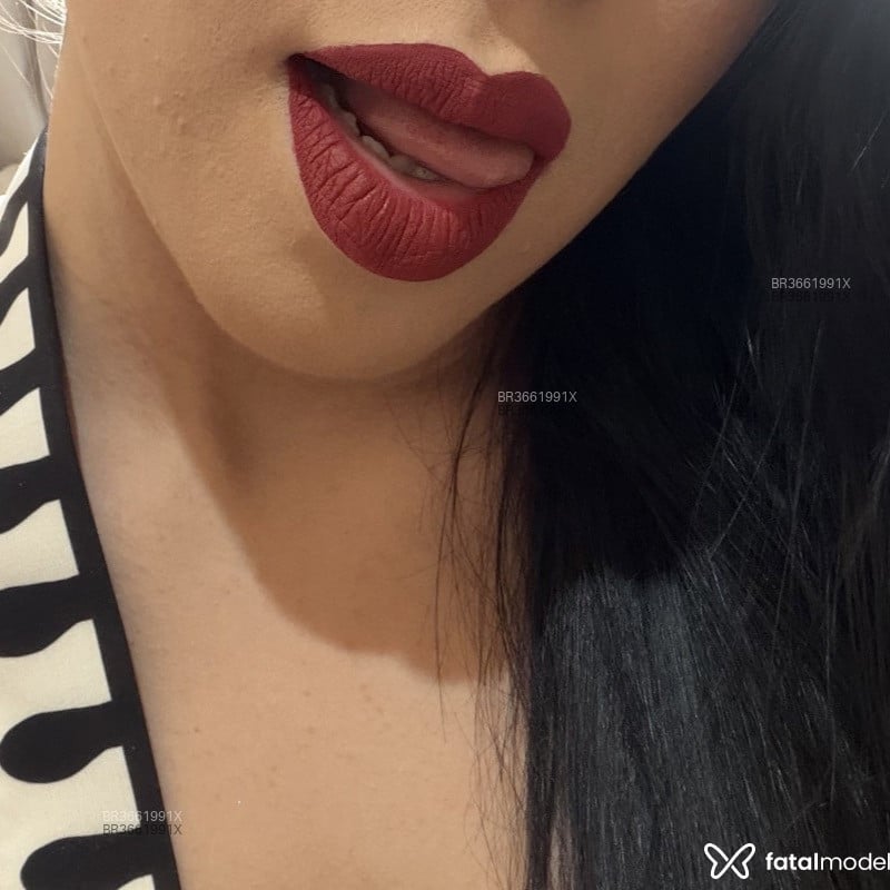 Acompanhante Bella - Feed
