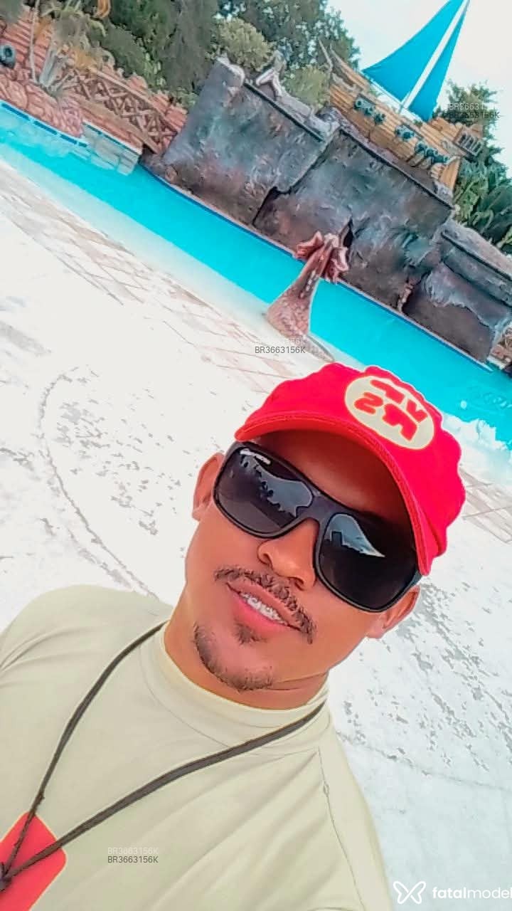 Acompanhante Bombeirão Selvagem - Feed