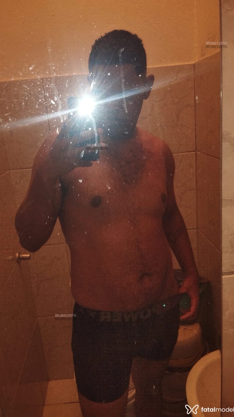 Acompanhante Carlos - Feed