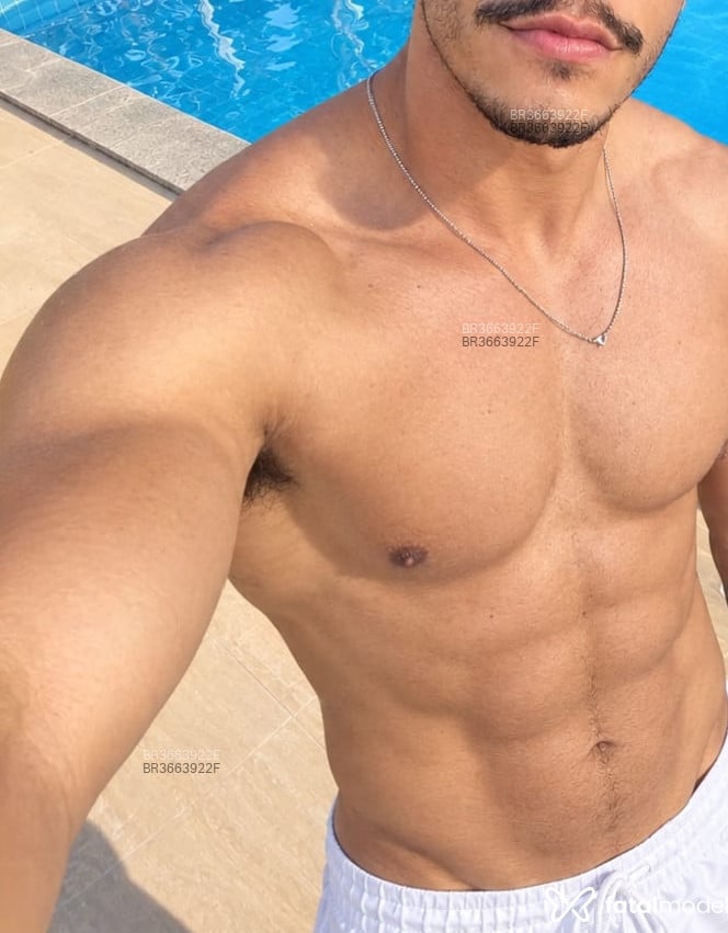 Acompanhante Guto Silva - Feed
