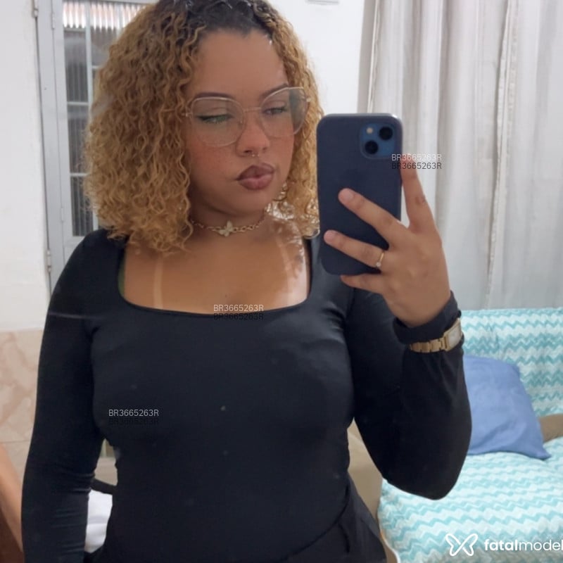 Acompanhante Tifany - Feed