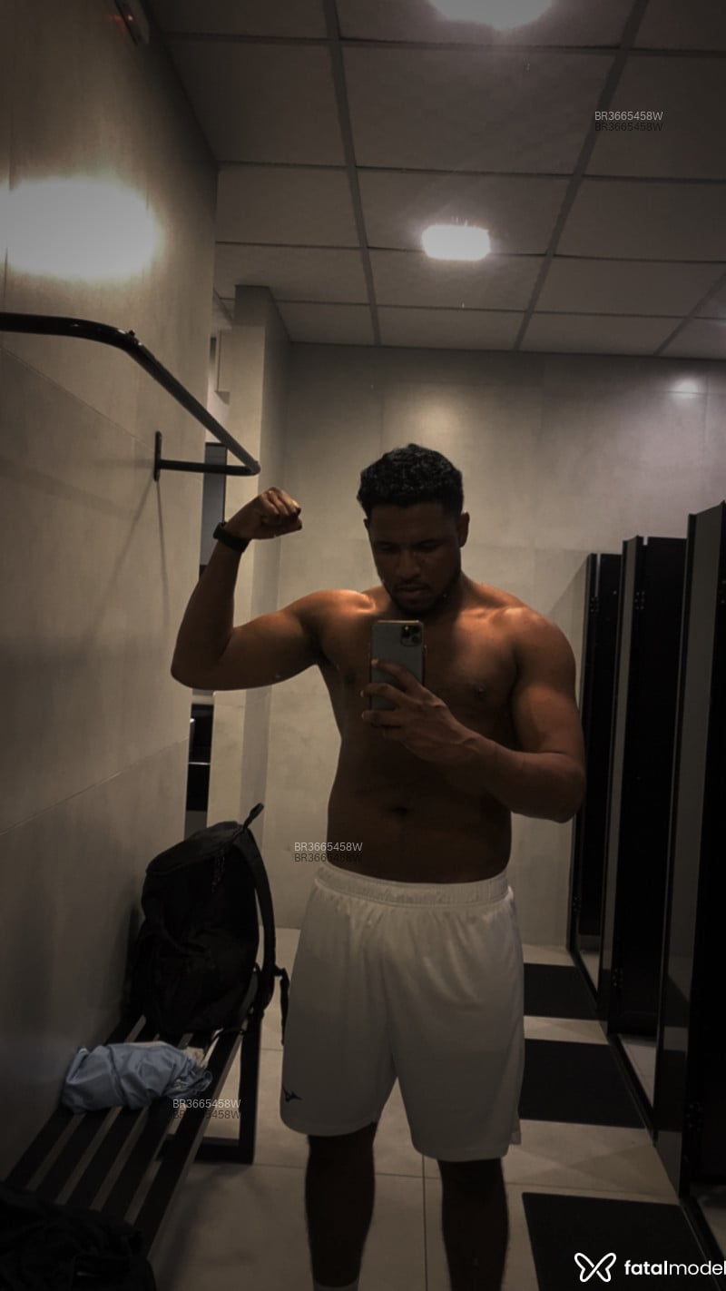 Acompanhante Pereira - Feed