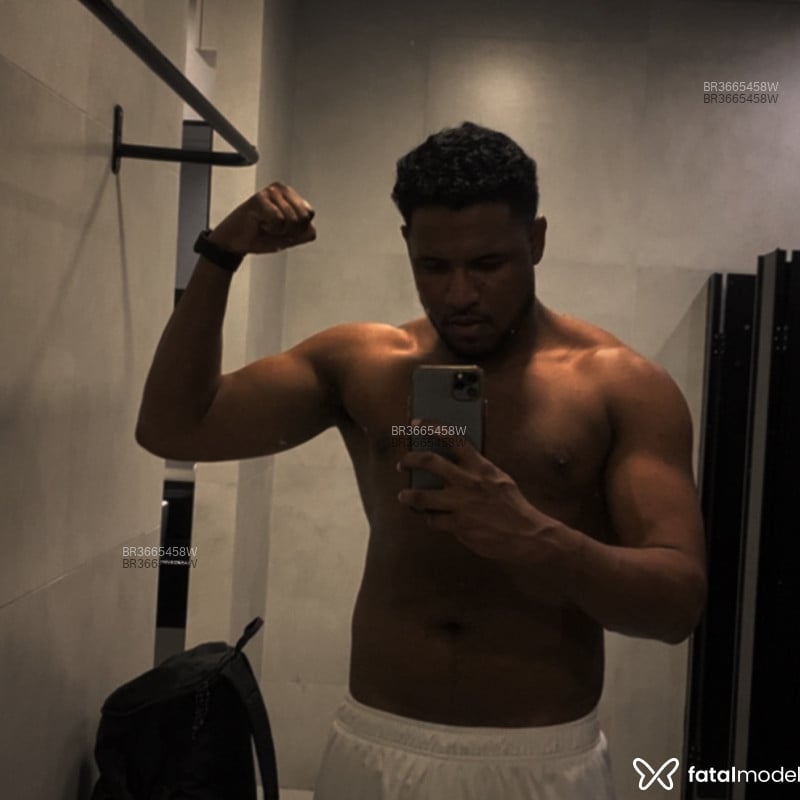 Acompanhante Pereira - Feed