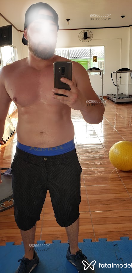 Acompanhante Henrique - Feed
