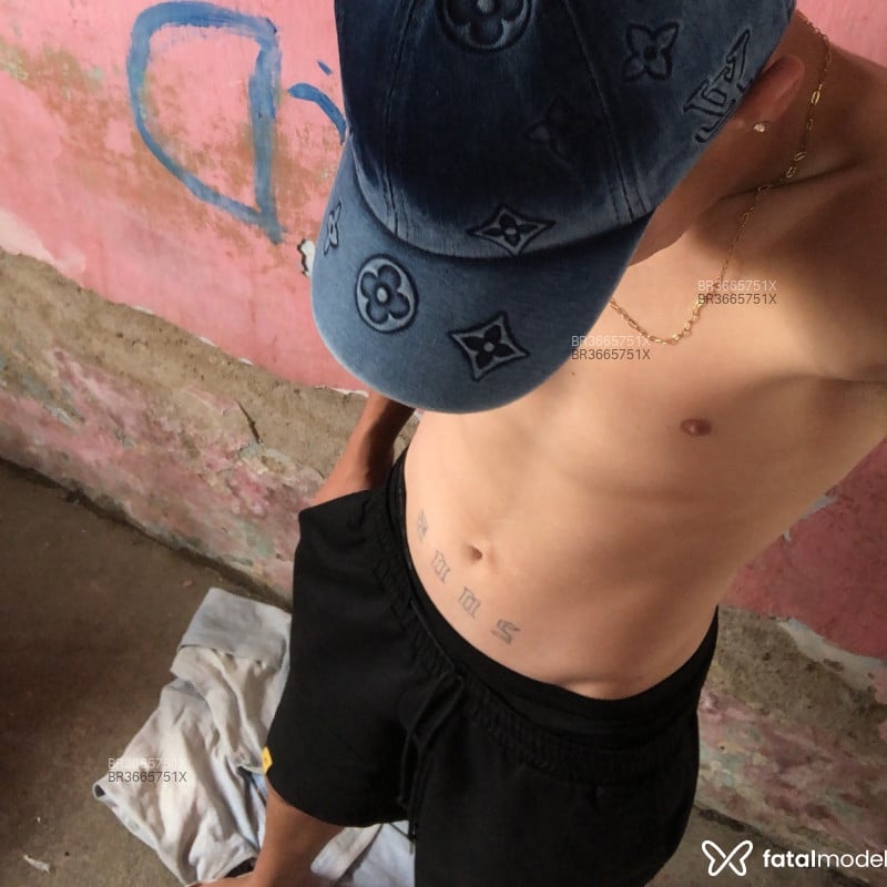 Acompanhante Matheus - Feed