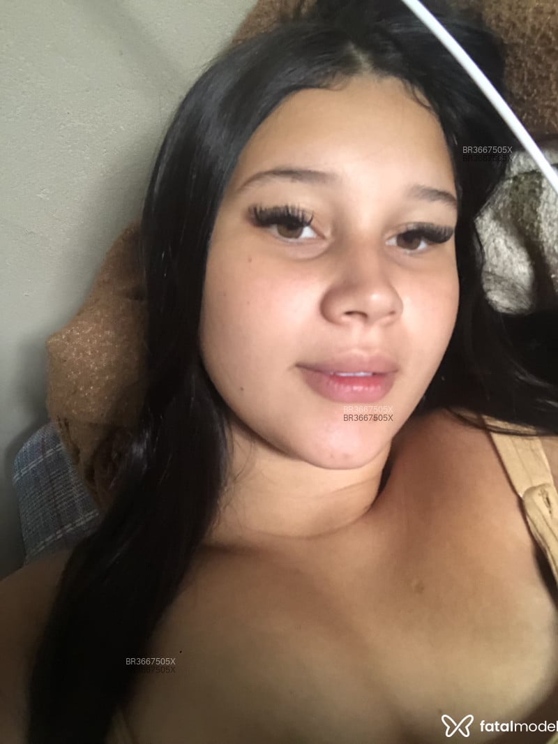 Acompanhante Caroline - Feed
