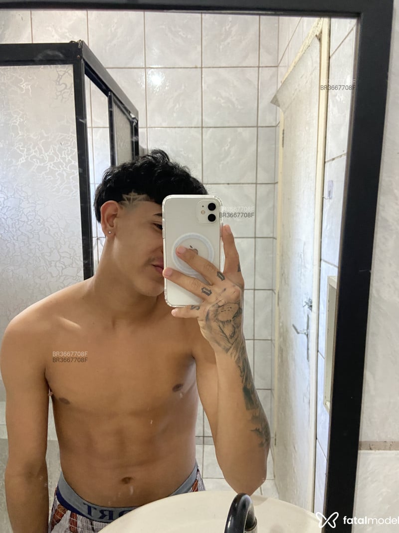 Acompanhante Javier - Feed