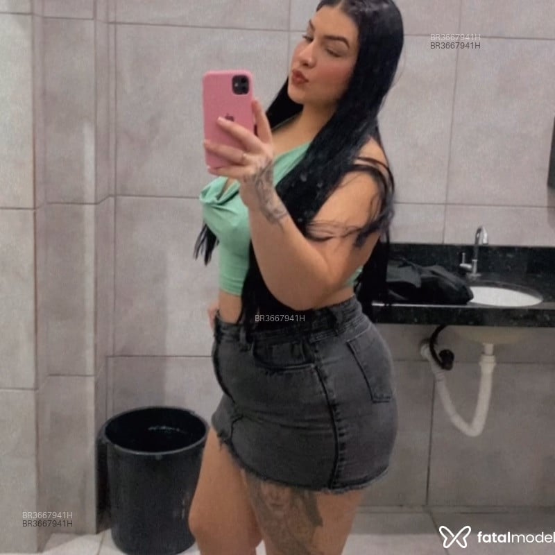 Acompanhante Luiza - Feed