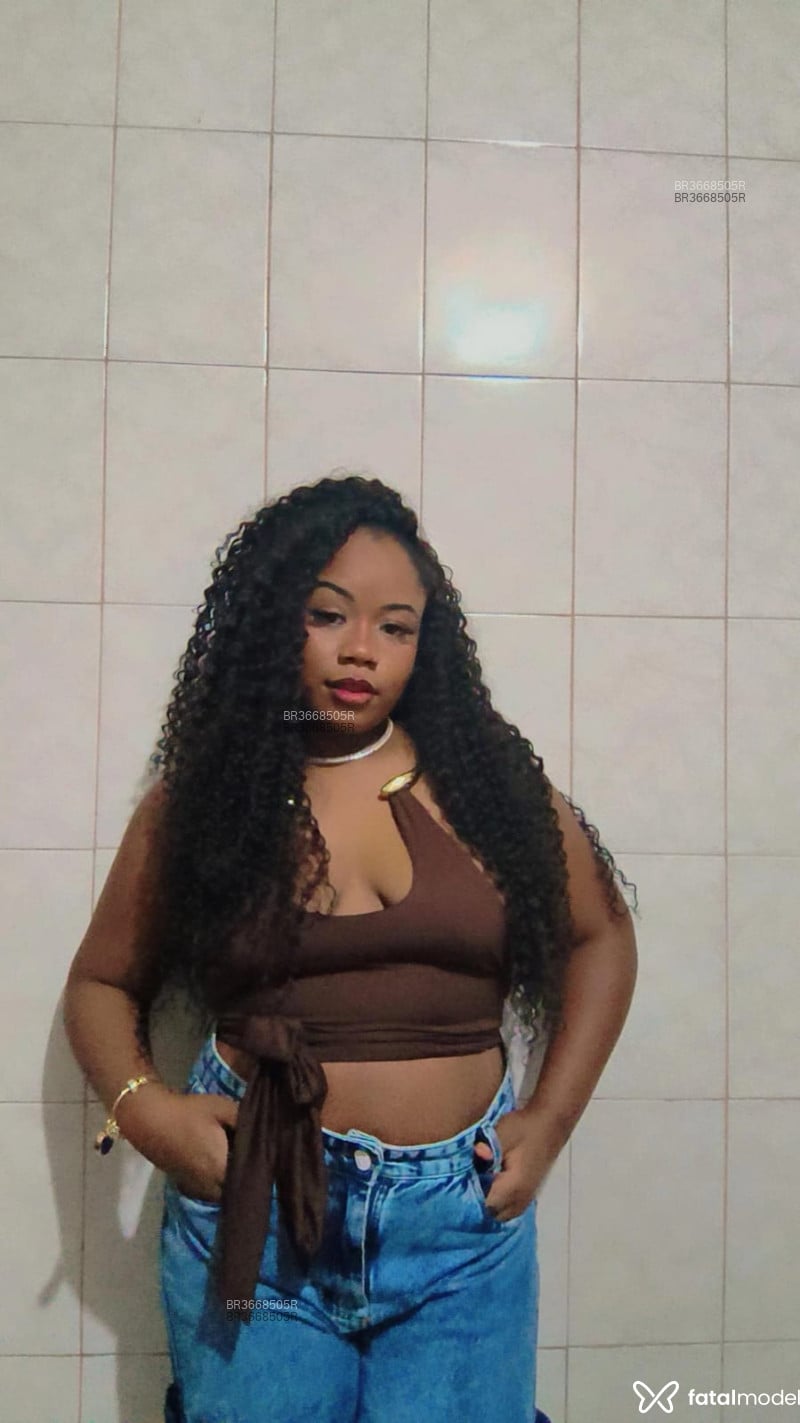 Acompanhante Aline - Feed
