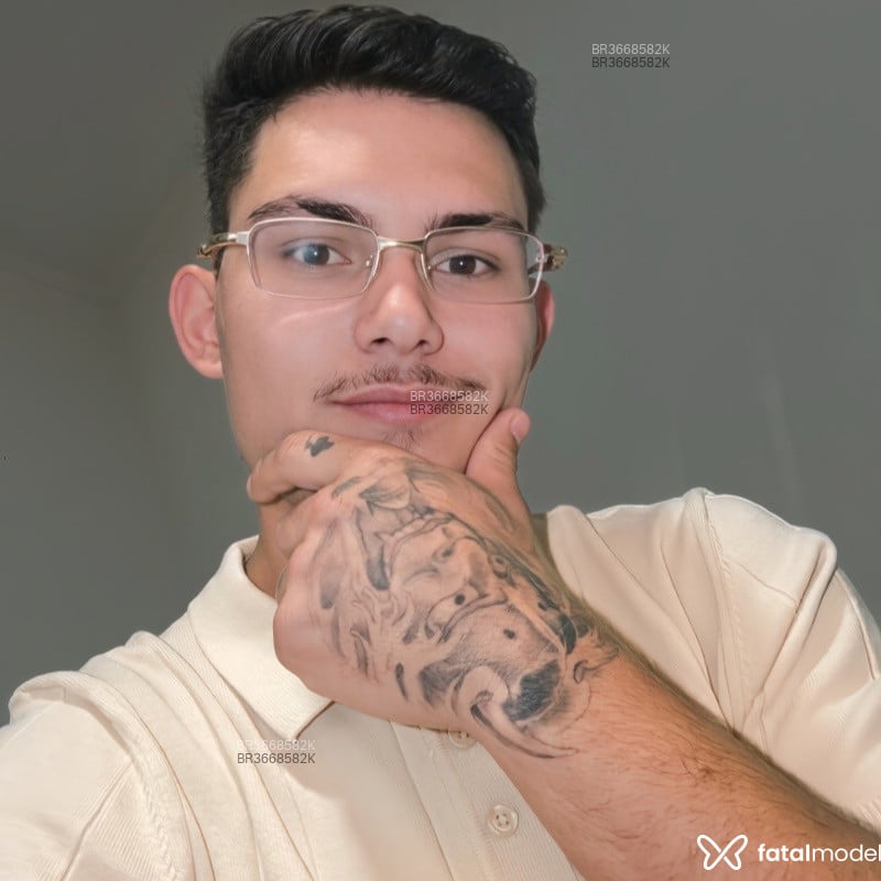 Acompanhante Yago Massaro - Feed