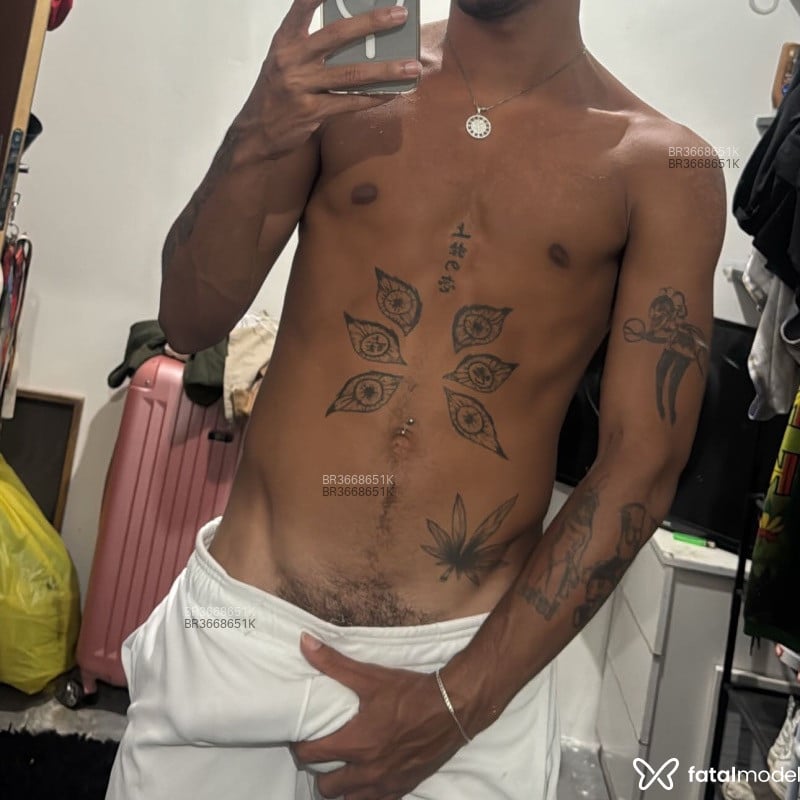 Acompanhante Henrique - Feed