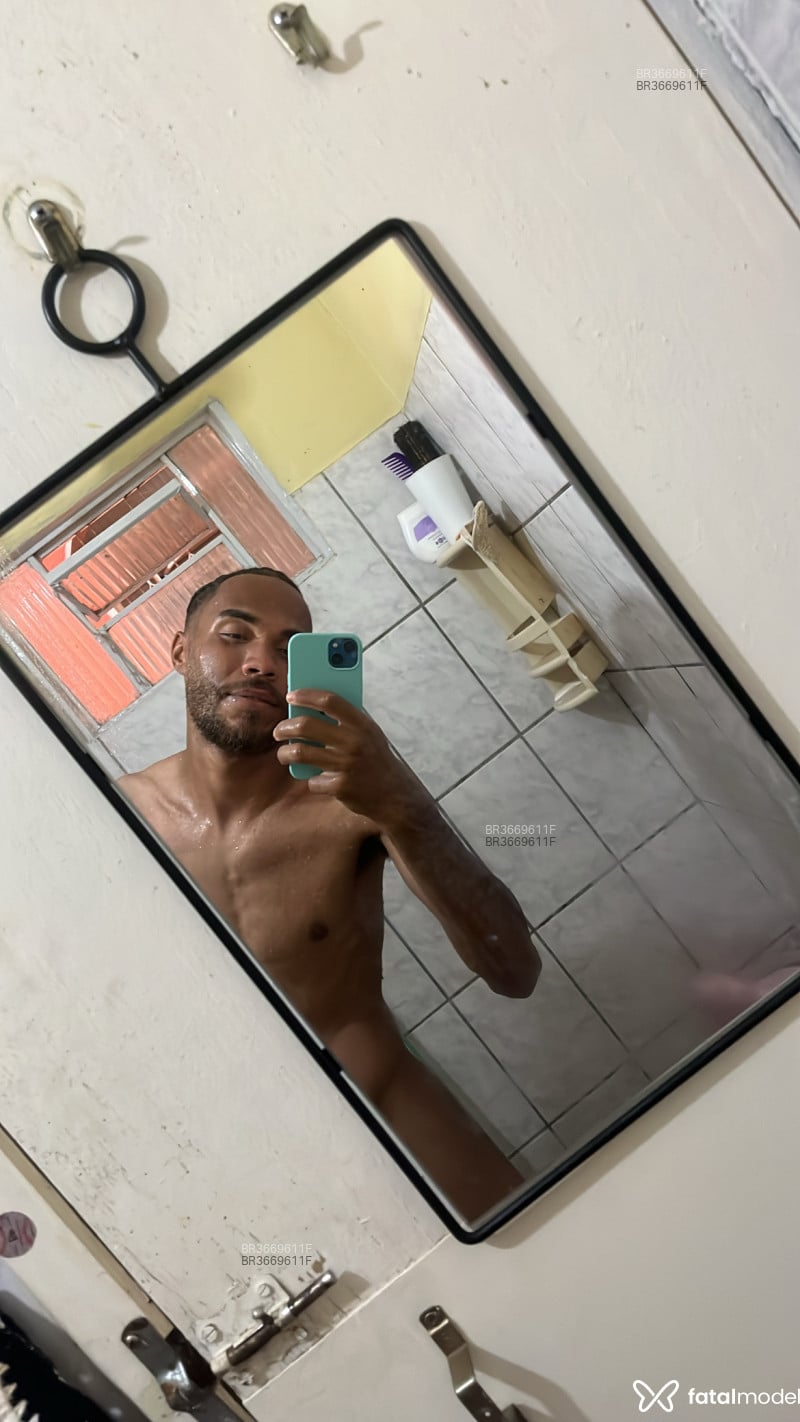 Acompanhante Brenno - Feed