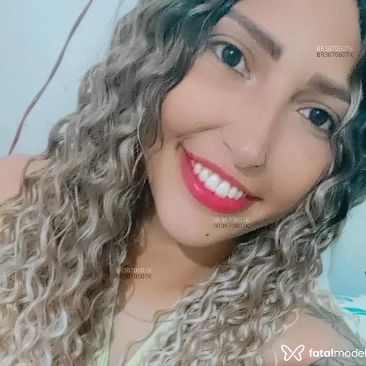 Acompanhante Zara Vitorine - Feed