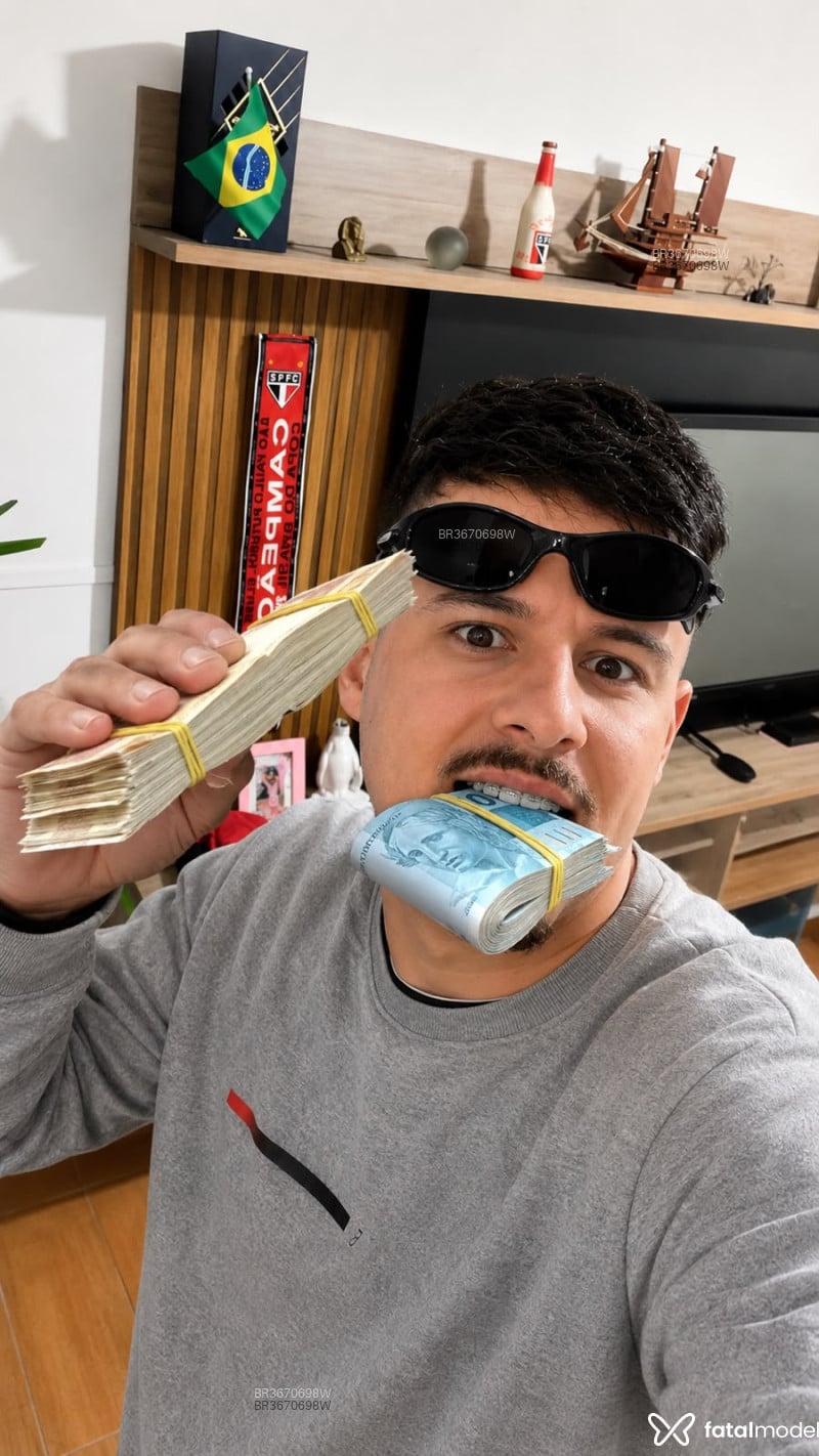 Acompanhante Thiago Garcia - Feed