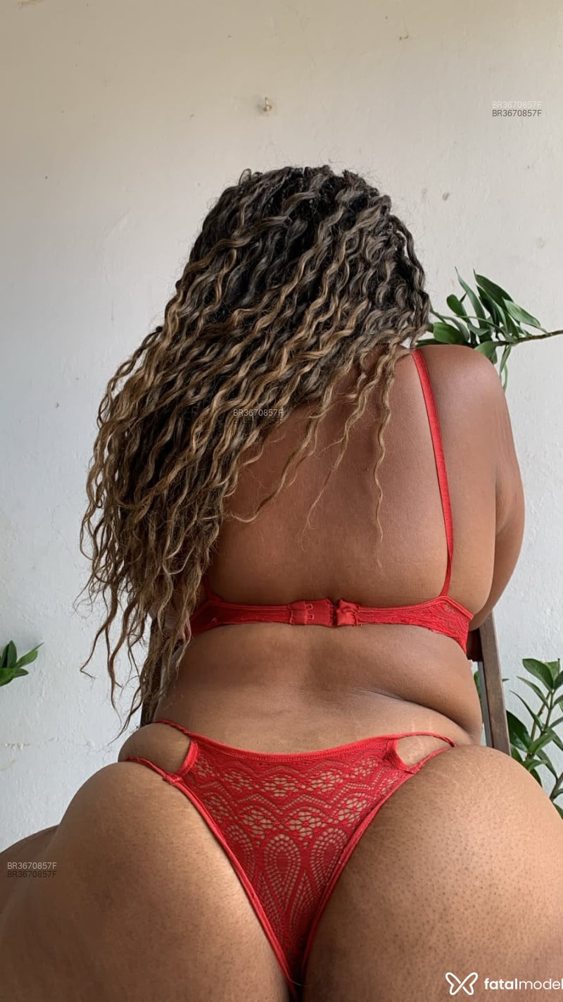 Acompanhante Carla - Feed