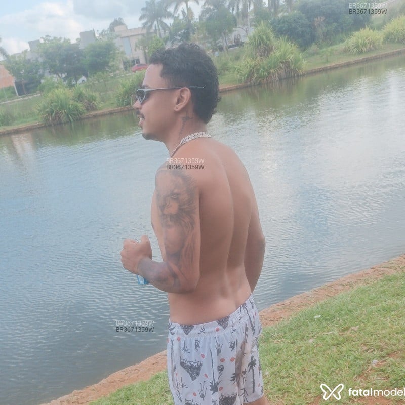 Acompanhante Bzinho - Feed
