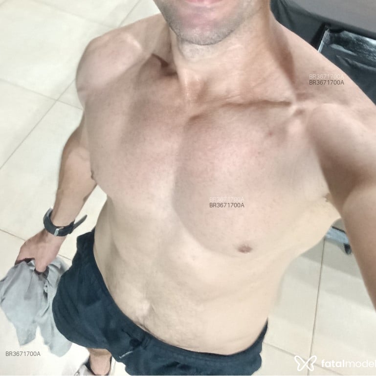 Acompanhante Rodrigo - Feed