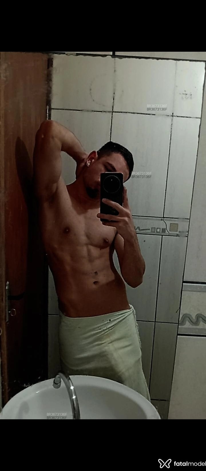 Acompanhante Vinicius - Feed