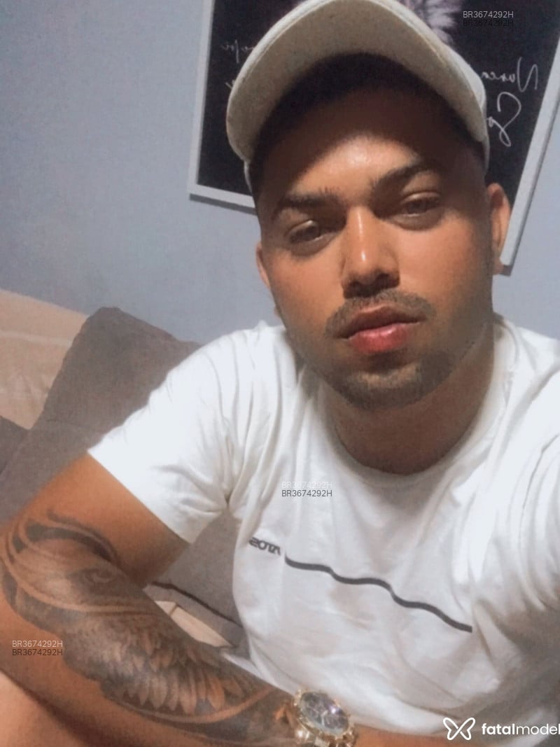 Acompanhante Vinicius - Feed