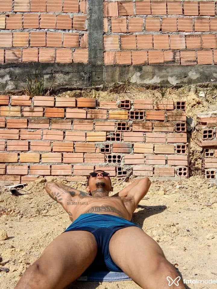 Acompanhante Livinho - Feed