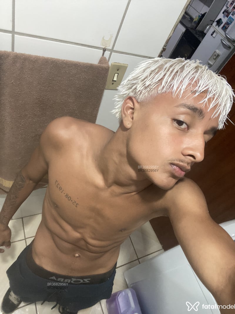 Acompanhante Felipe - Feed