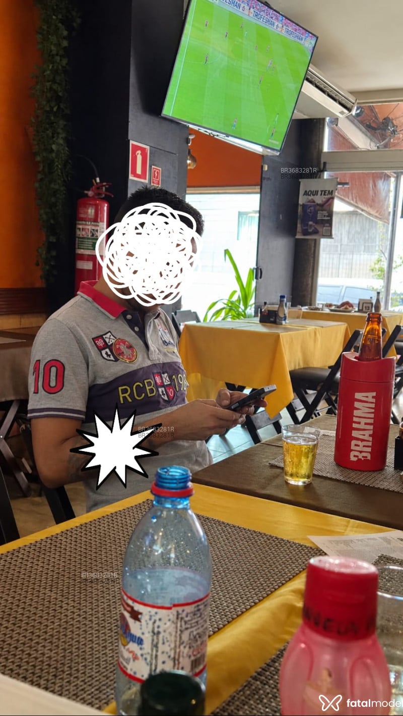 Acompanhante Pierro - Feed