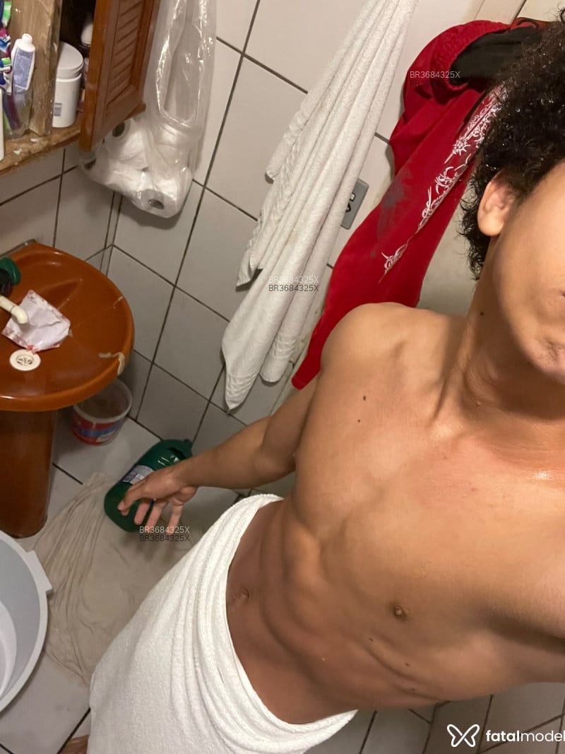 Acompanhante Jabit - Feed
