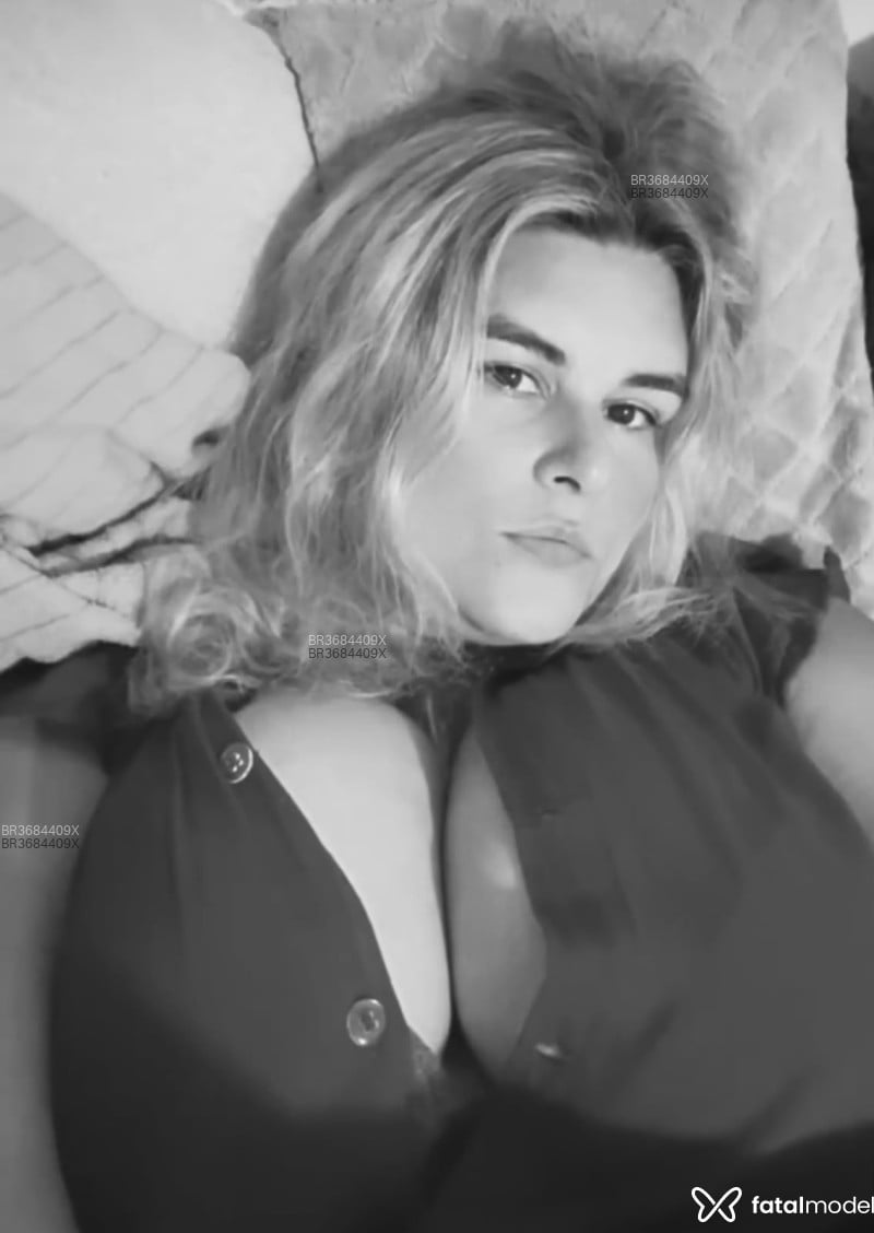 Acompanhante Adriana - Feed