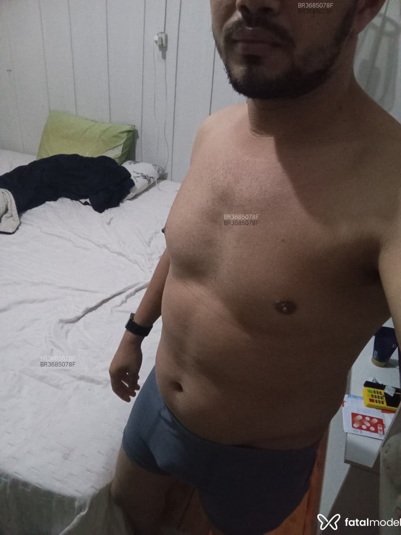 Acompanhante Pedro - Feed