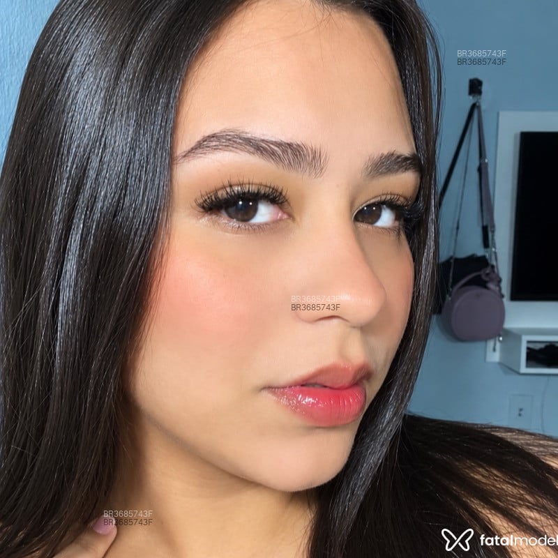 Acompanhante Luiza - Feed