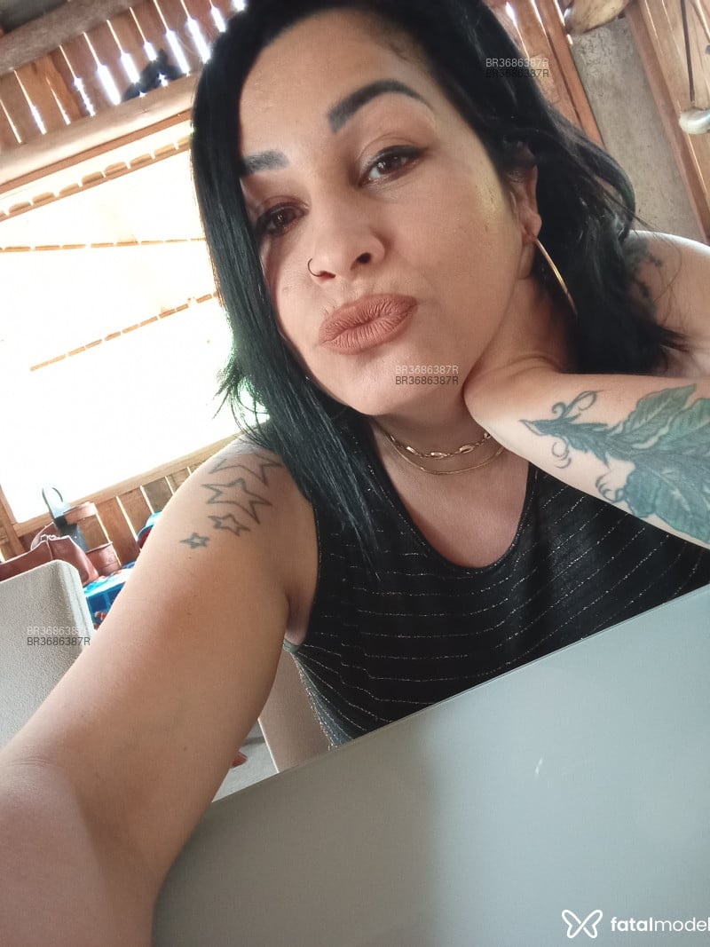 Acompanhante Katrina - Feed