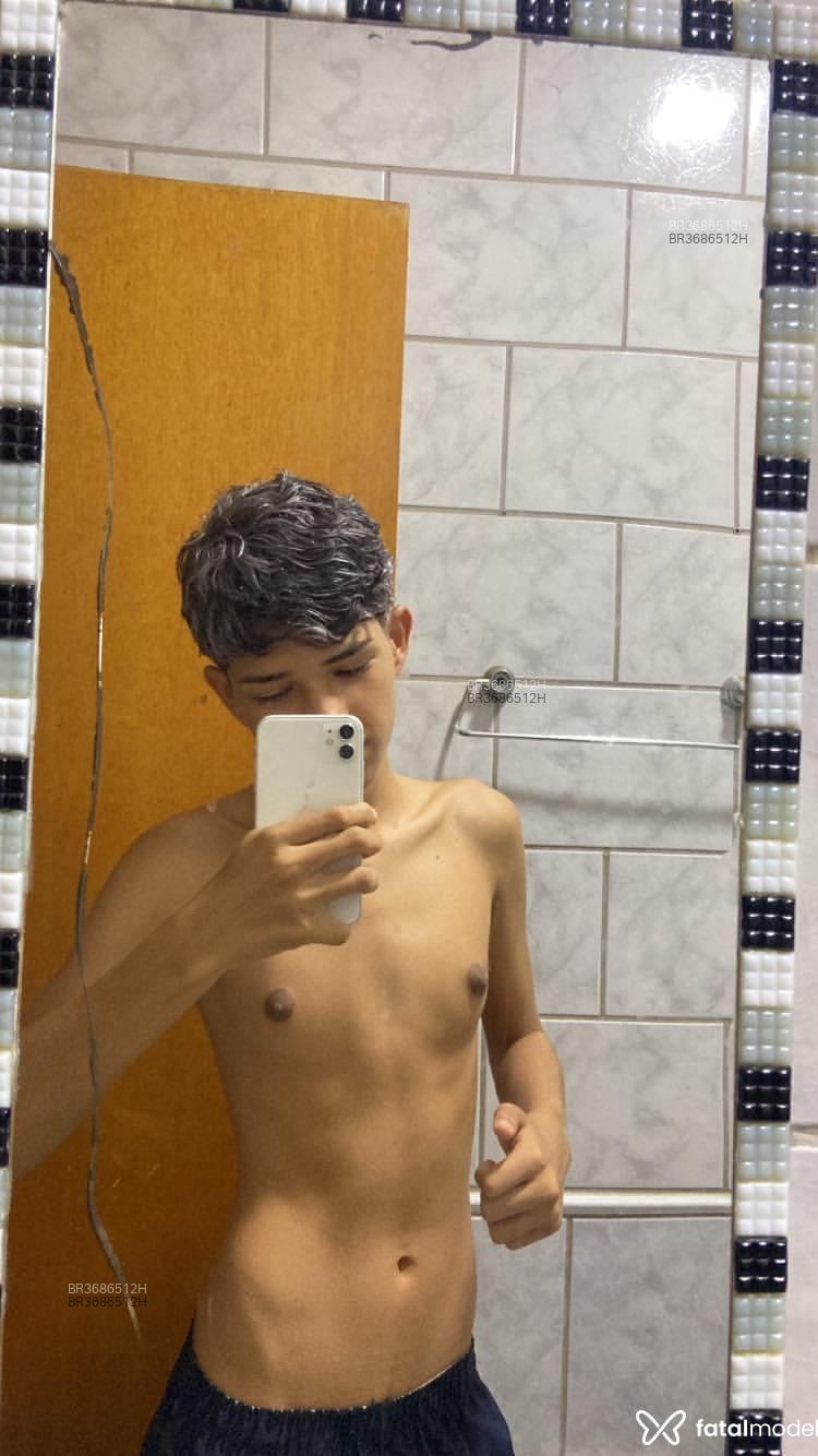Acompanhante Vitor - Feed