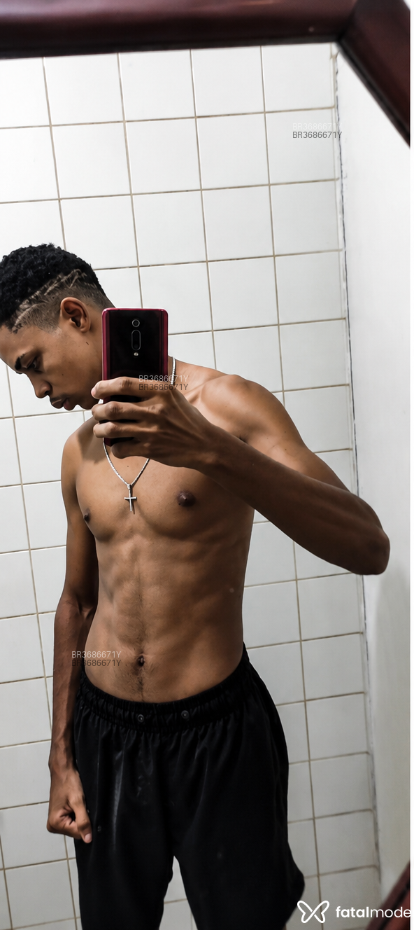 Acompanhante Felipe - Feed