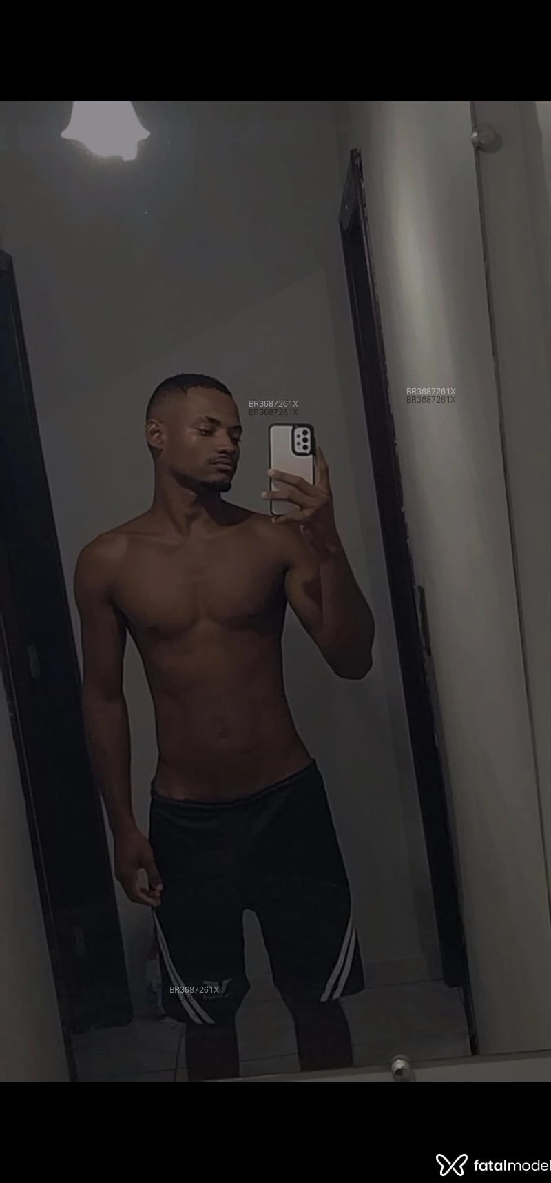 Acompanhante Thiago - Feed