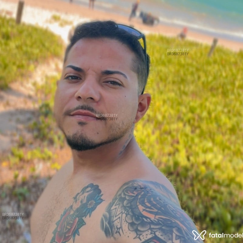 Acompanhante Lucas Neto - Feed