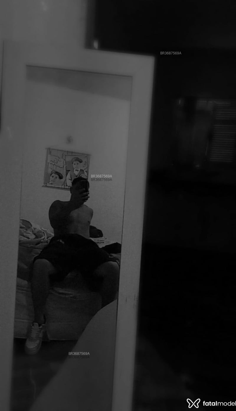 Acompanhante Vitinho - Feed