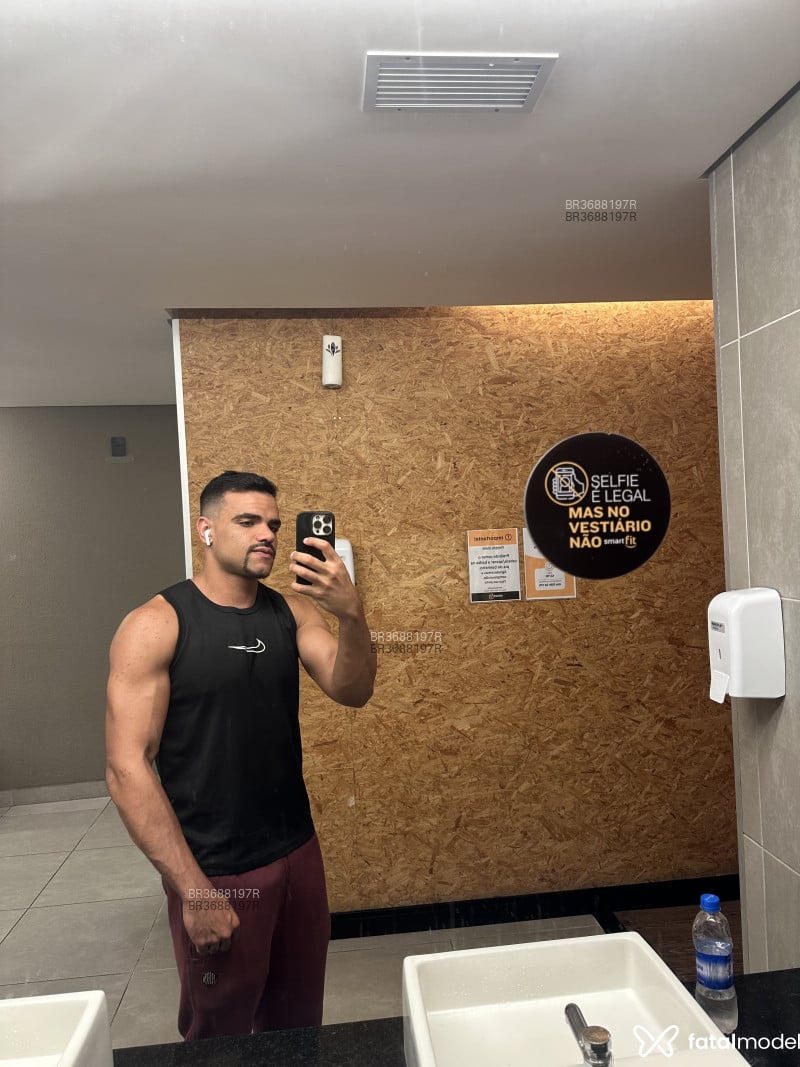 Acompanhante Guilherme - Feed
