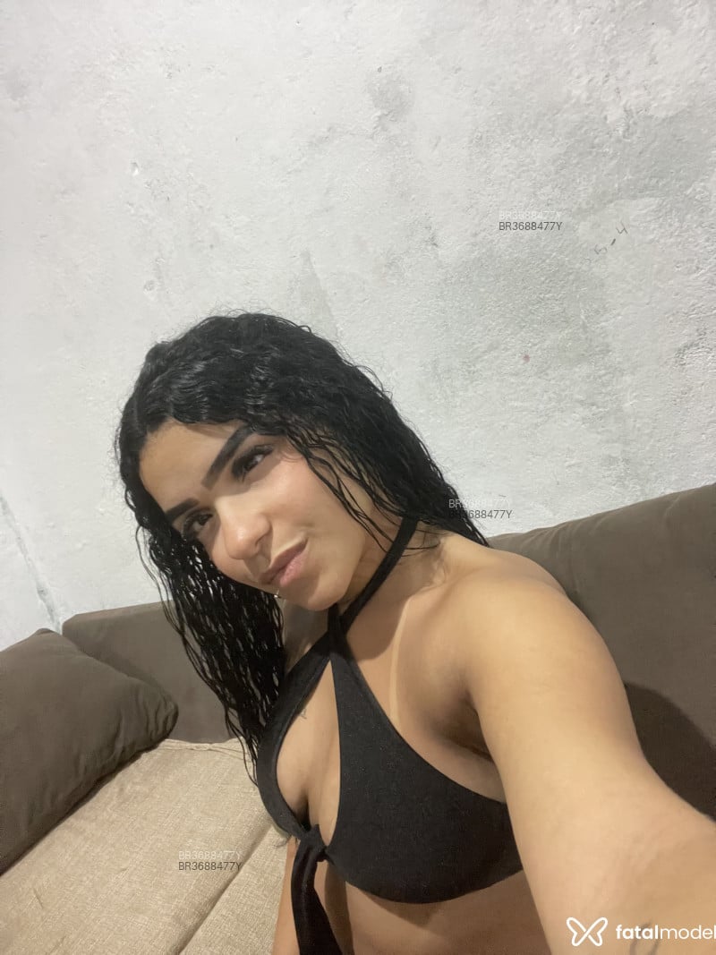 Acompanhante Memel - Feed