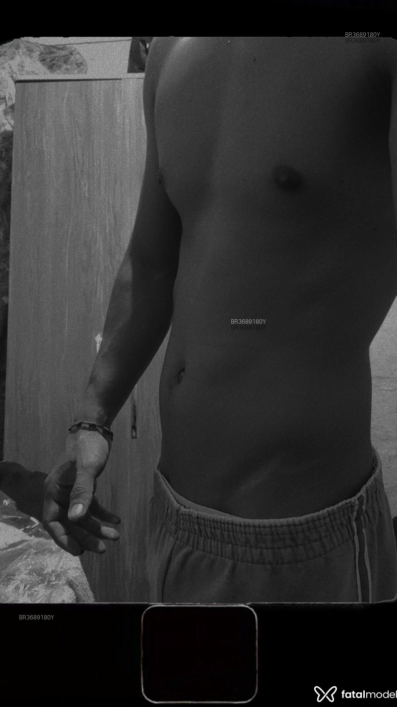 Acompanhante Roberto - Feed