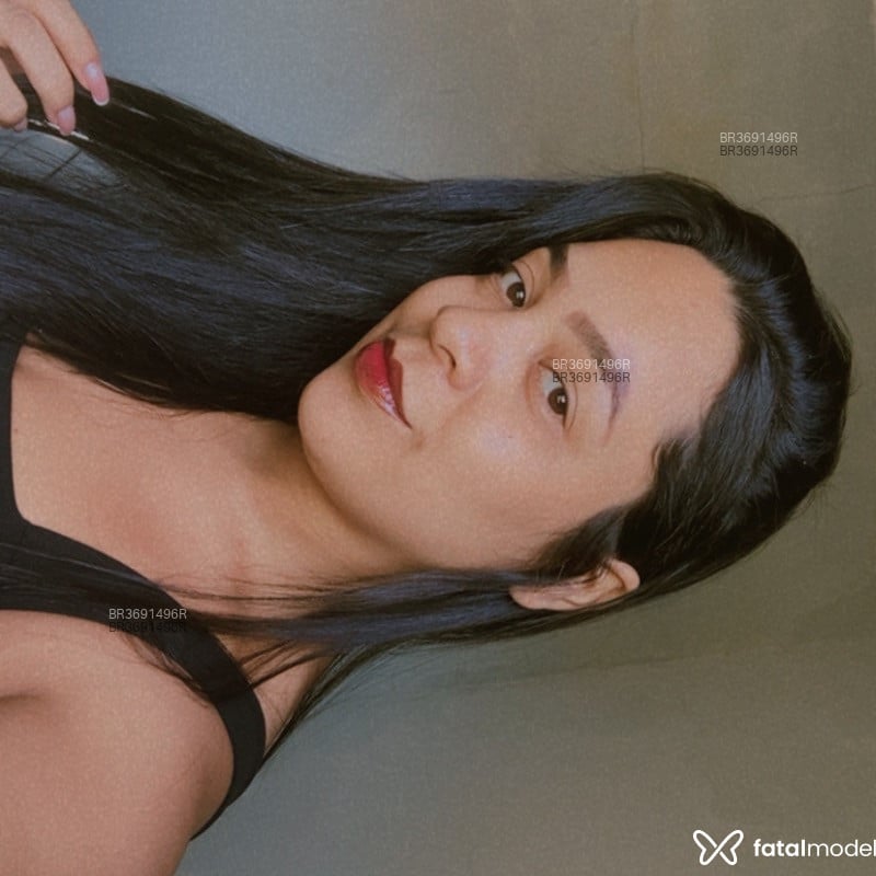 Acompanhante Yssa - Feed