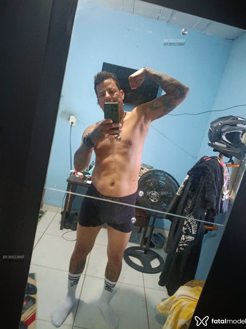 Acompanhante Osvaldo - Feed
