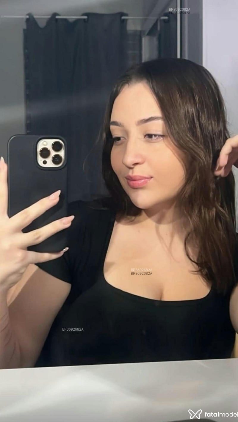 Acompanhante Camilli - Feed