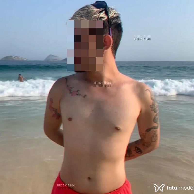 Acompanhante Caleb - Feed
